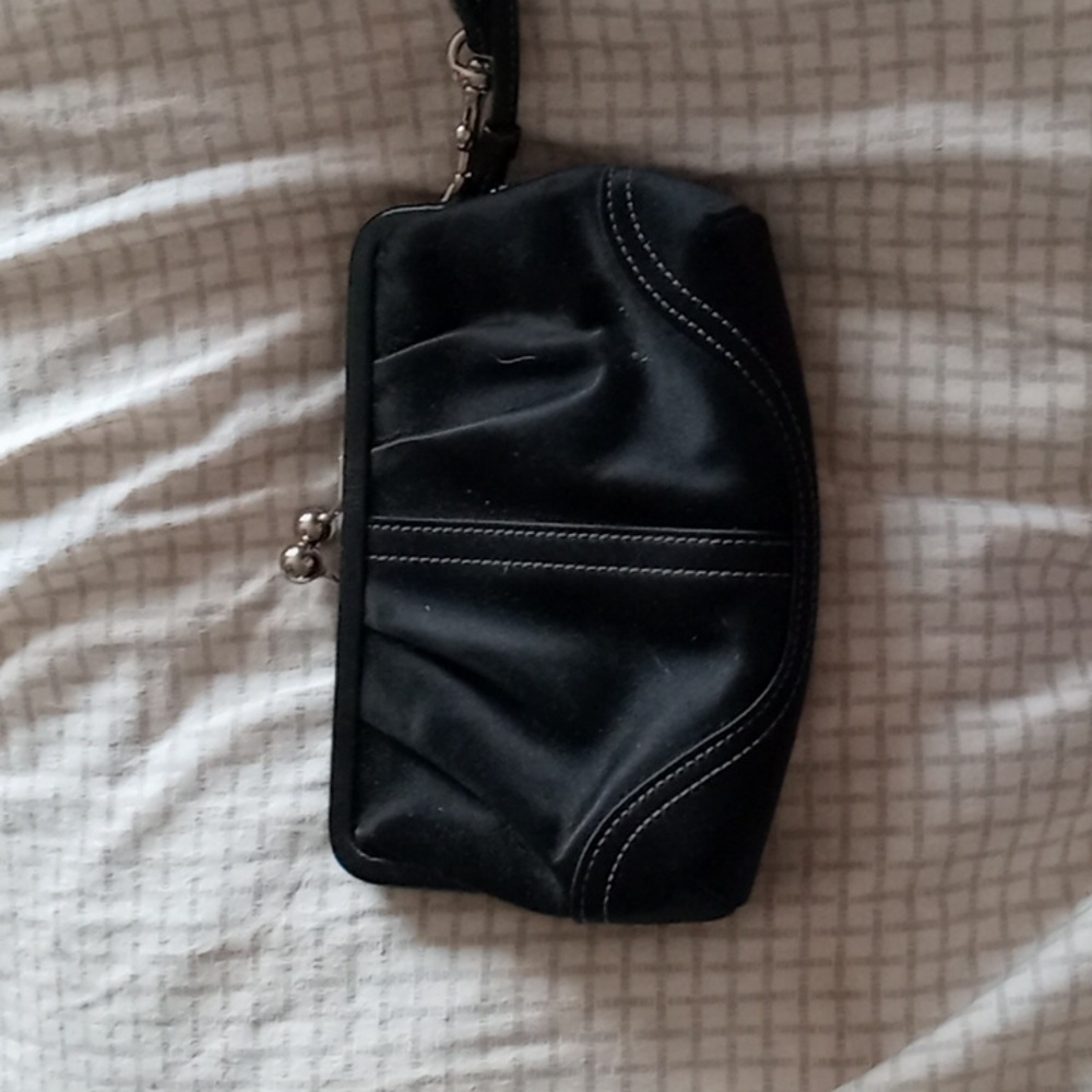 Coach kiss lock wristlet